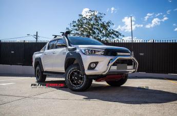 TOYOTA HILUX N80 4WD GD07 MATTE BLACK MILLED